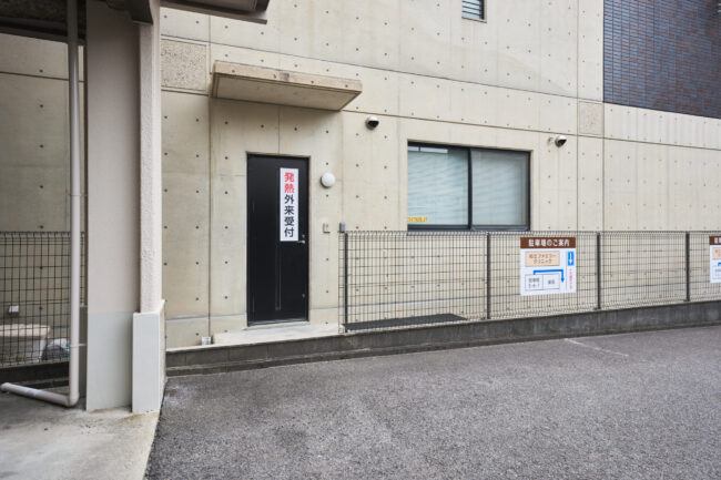 発熱外来入口